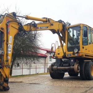 foto 18t zweiwege bahn mobil bagger Terex 1404 ZW nur export